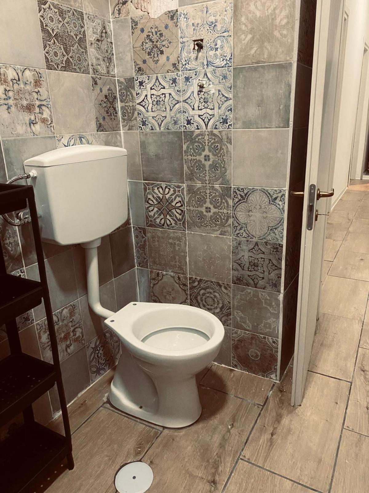 Home Rebecca نابولي المظهر الخارجي الصورة